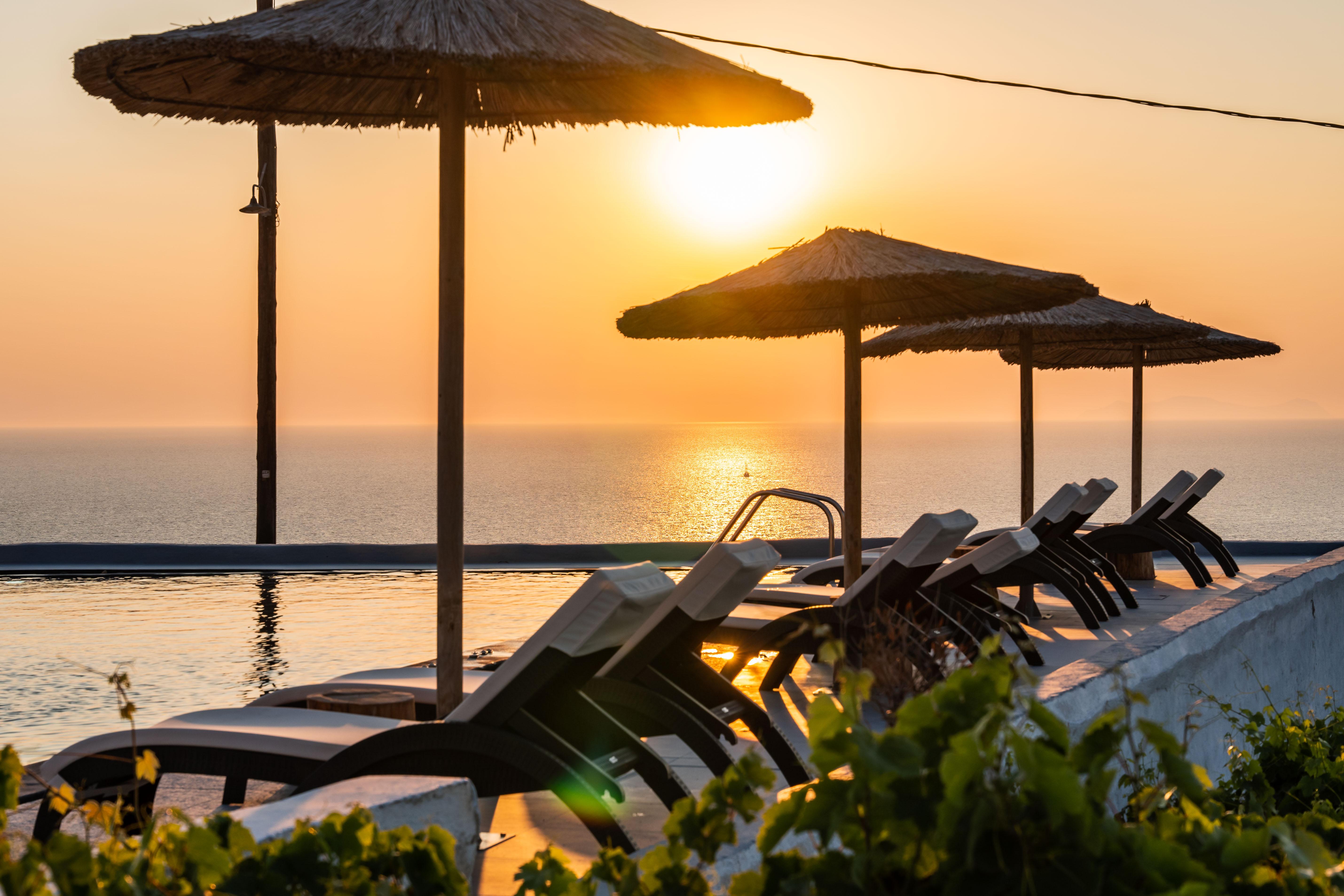 Serenita Luxury Suites Akrotiri  Bagian luar foto