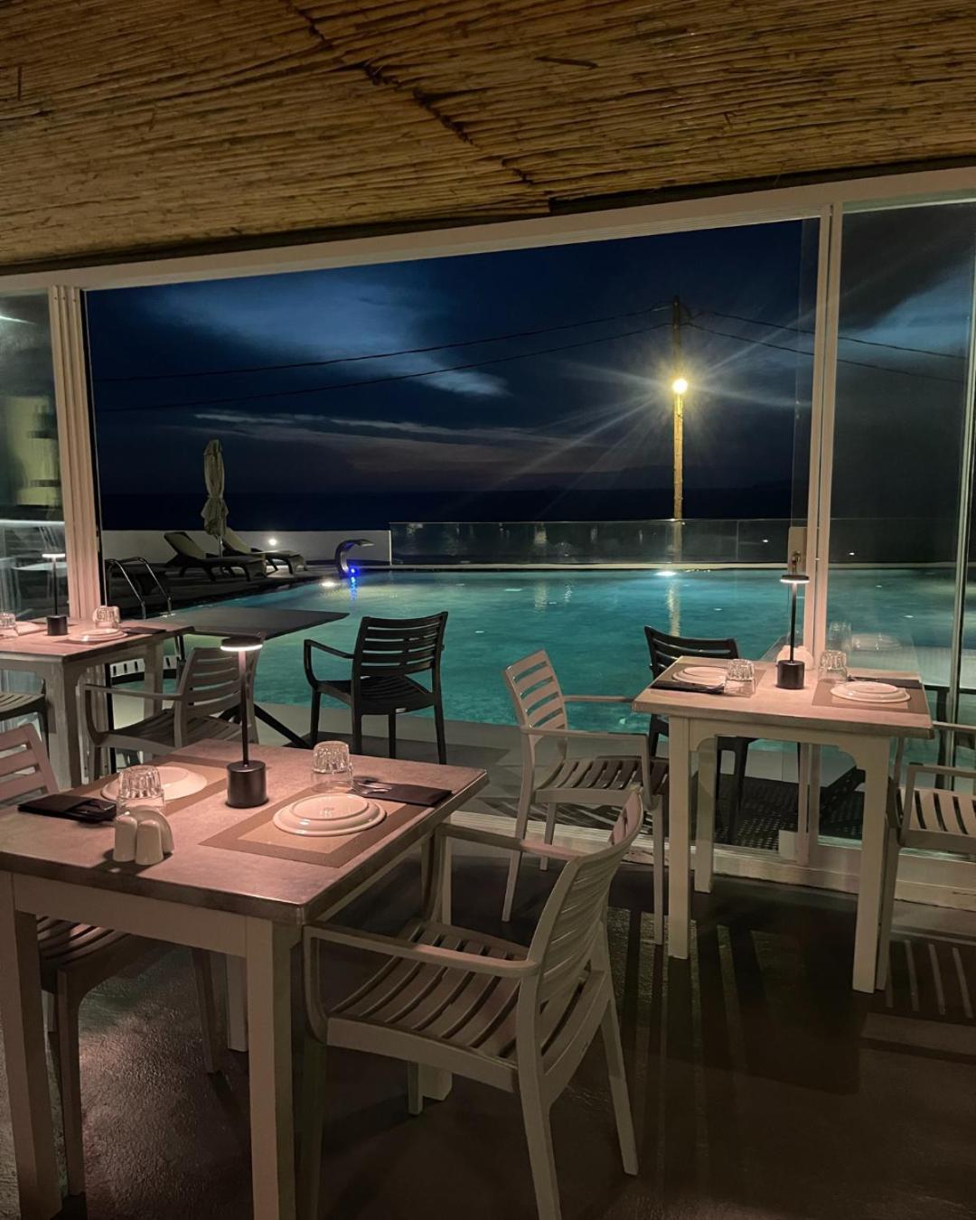 Serenita Luxury Suites Akrotiri  Bagian luar foto