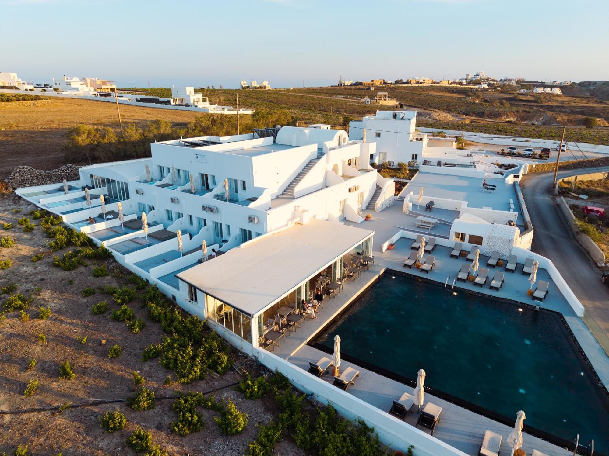 Serenita Luxury Suites Akrotiri  Bagian luar foto