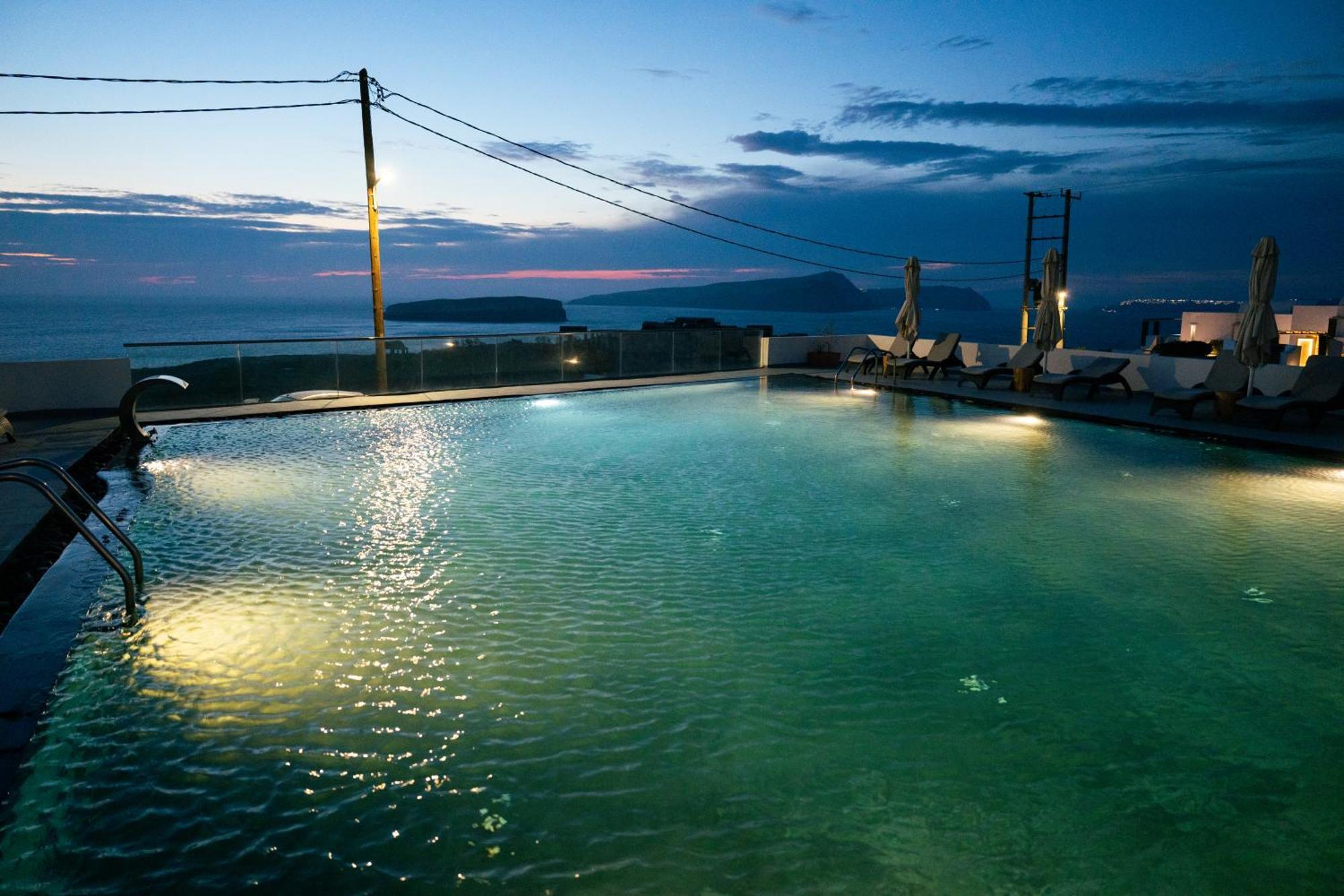 Serenita Luxury Suites Akrotiri  Bagian luar foto
